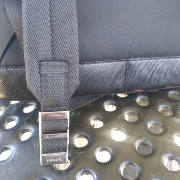 Prada - Picture 6 of 8